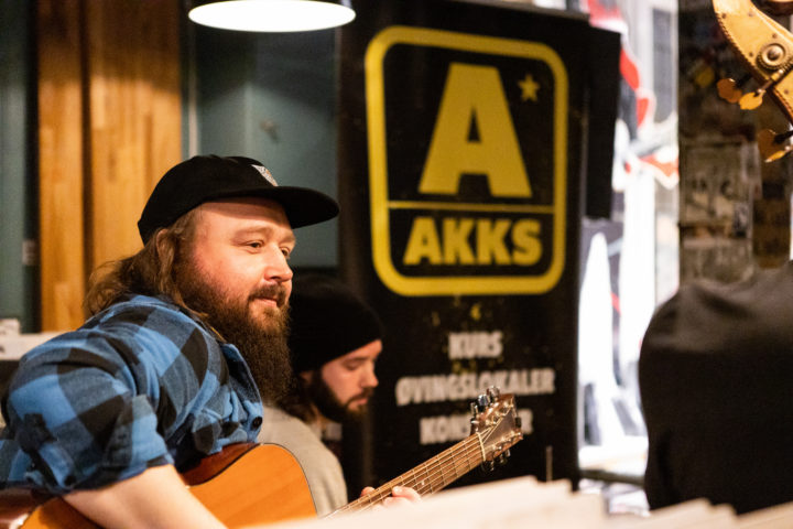 Bilder fra AKKS-bingo 16. mars: Slomosa-spesial