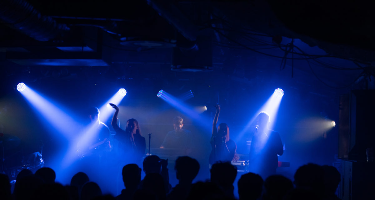 UFLAKKS: Finding Neo på Hulen 24. Mars