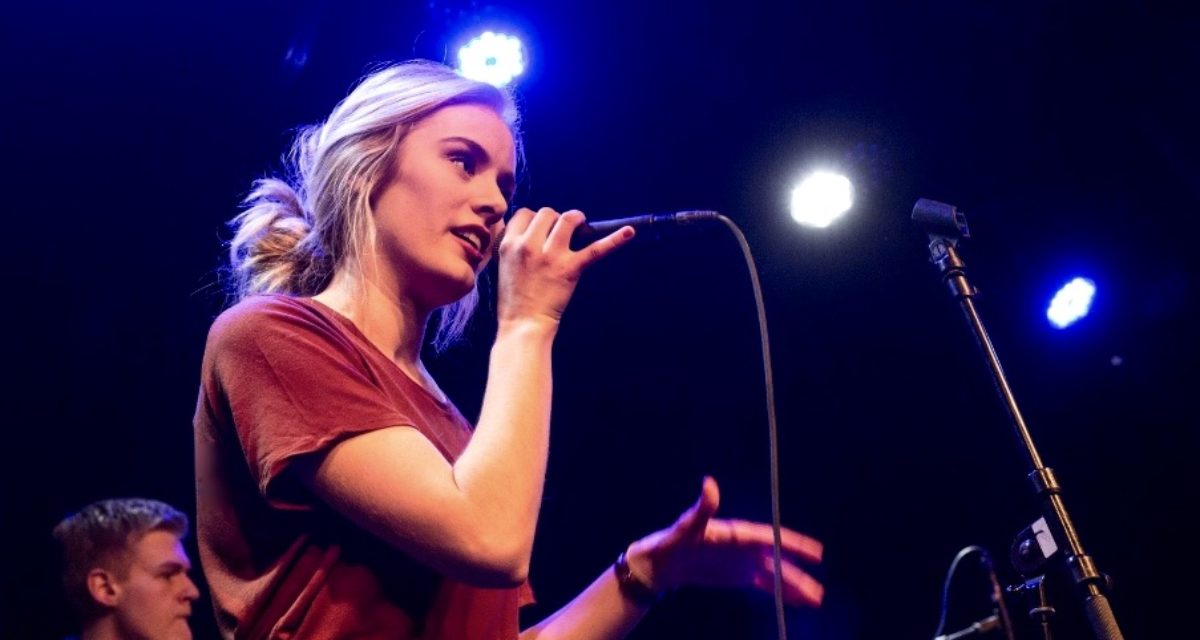 Er du vår nye vokalinstruktør?